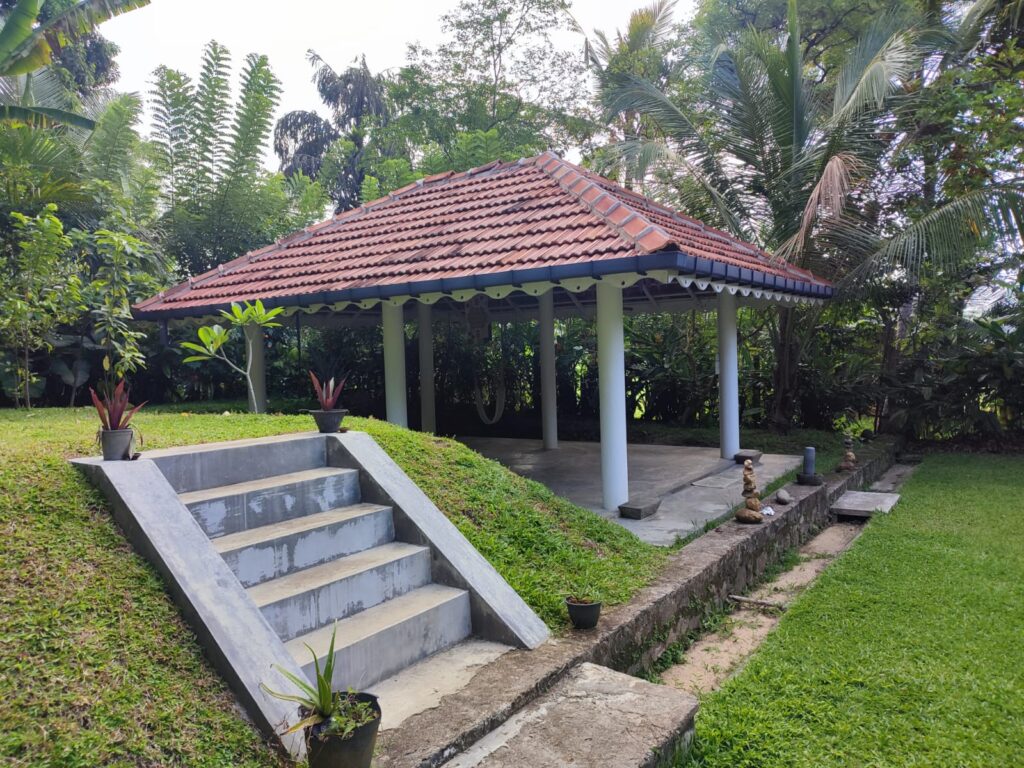 A queer-owned sanctuary in Talpe for yoga, art, and ceremony. This is my home base — where weekly practices, sacred gatherings, and 1:1 sessions unfold in rhythm with the heart.