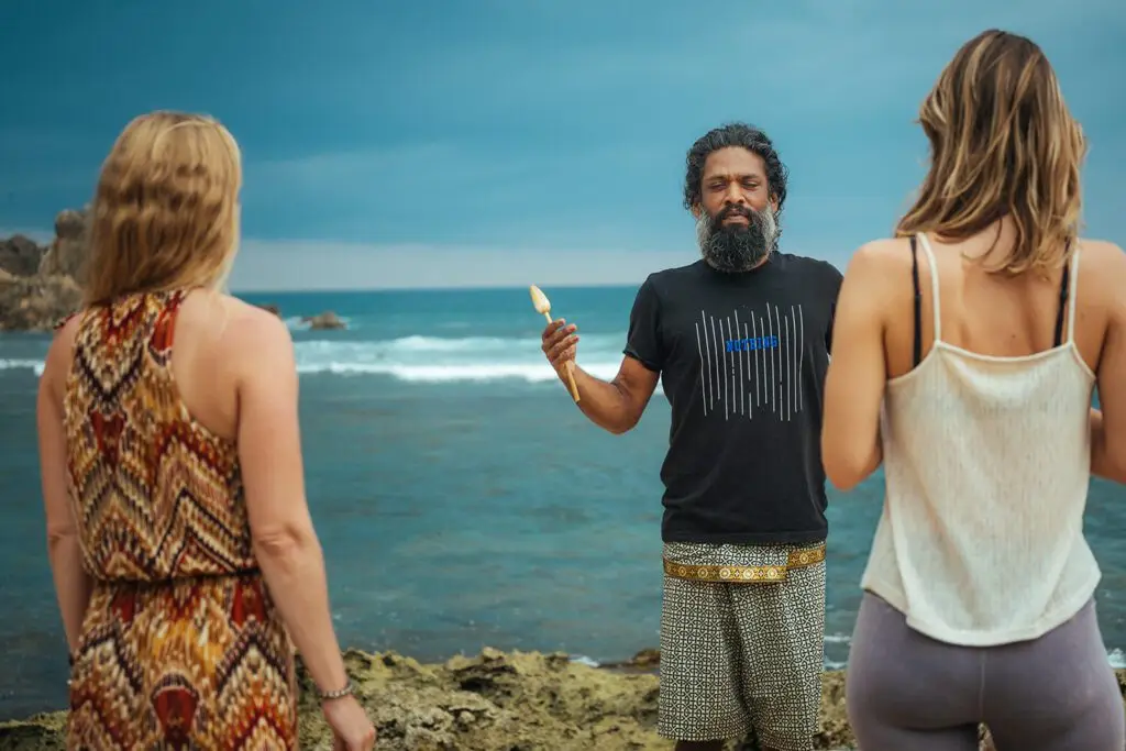 Sacred movement practice at Salasbananas yoga and art studio in Sri Lanka